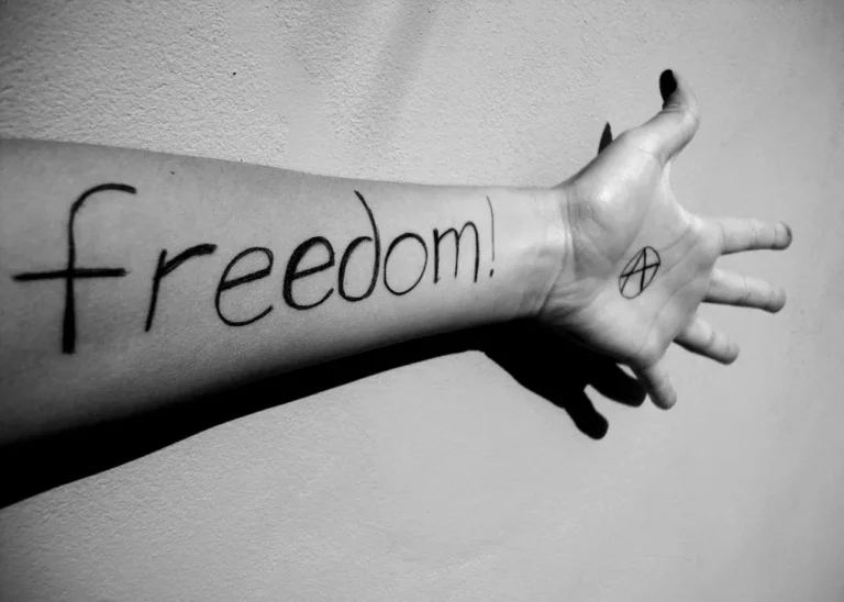 Freedom Without Adjectives: The Marriage of Anarchy and Fallibilism